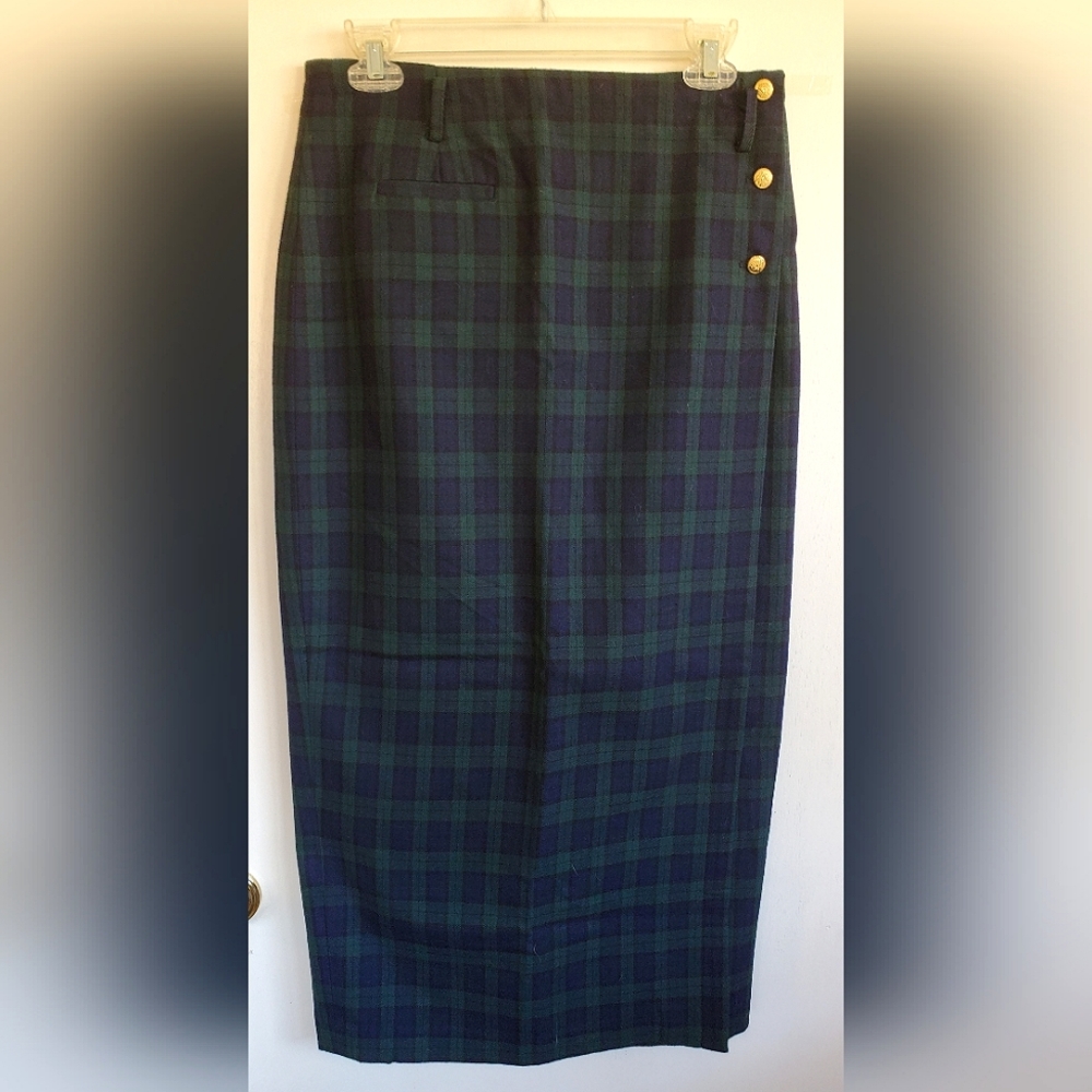 Ladies plaid skirt size 12